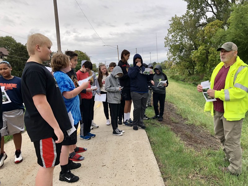 Students learn about water runoff from municipal employee