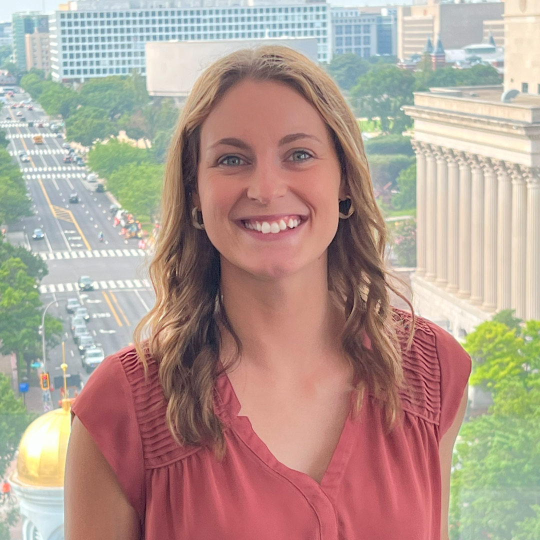 A headshot of Kelly Burnett.