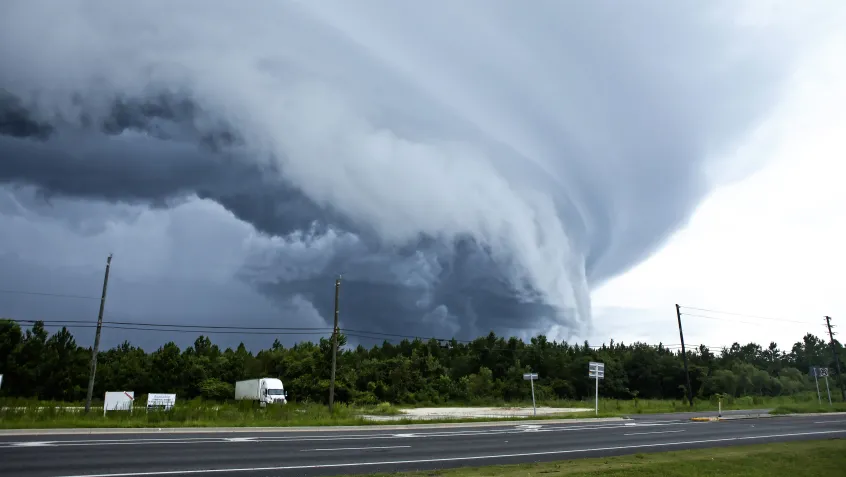 Tornado forming